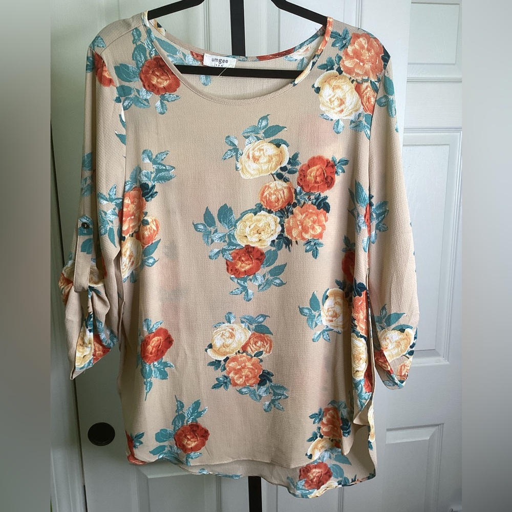 FINAL SALE - Umgee Floral Print Tunic Top, size Large